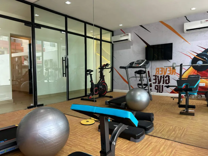 Casa gym amenities